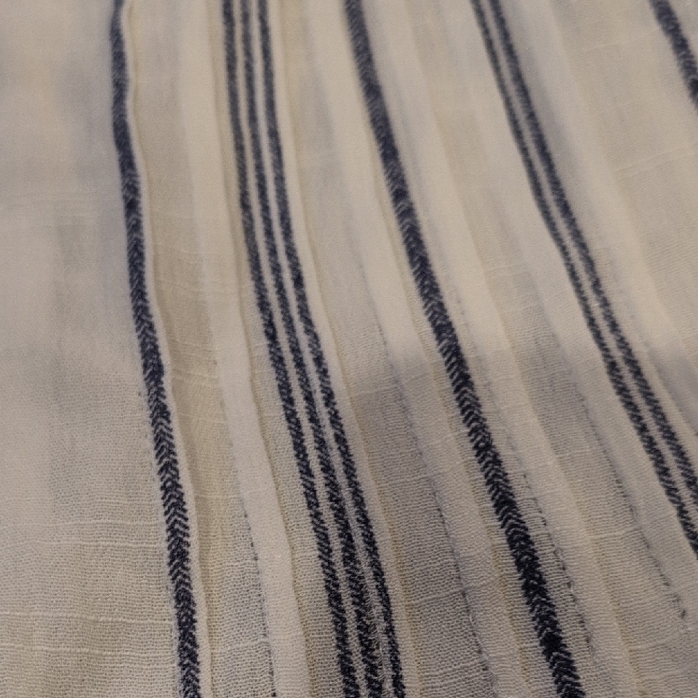 Market & Spruce White Sleeveless Tunic with Blue Vertical Stripes - Picture 4 of 7